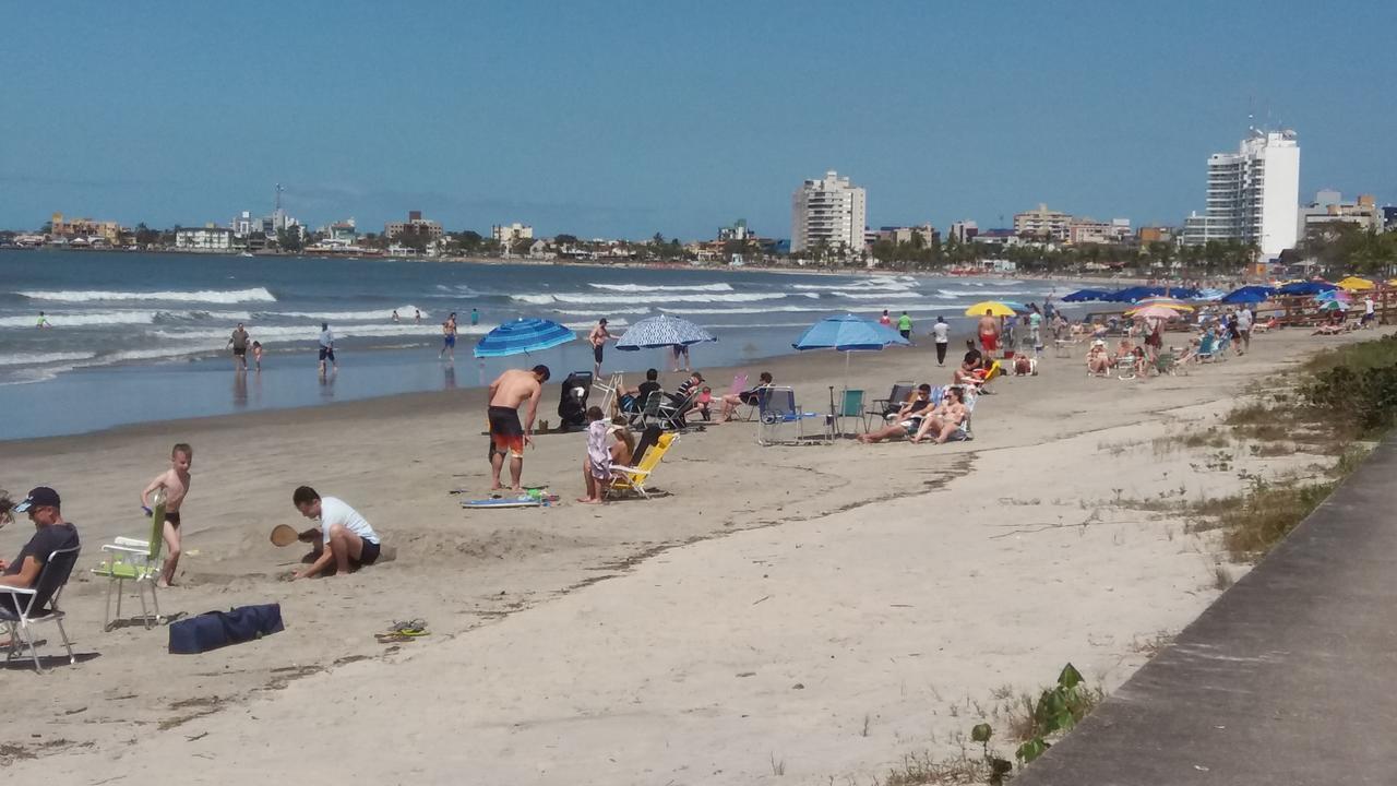 Praia Com Conforto 구아라투바 외부 사진